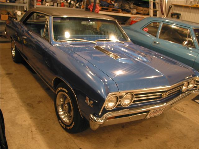 Chevrolet Chevelle 4dr Sdn Auto (natl) Hatchback Coupe
