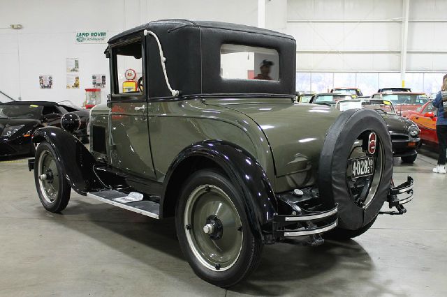 Chevrolet Classic 1927 photo 2