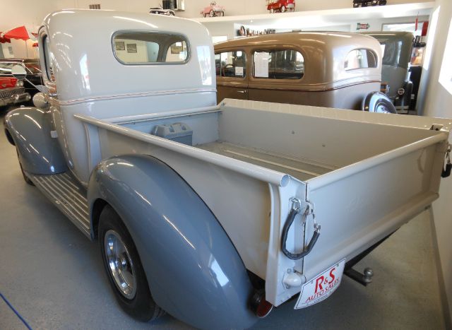 Chevrolet Classic 1940 photo 1