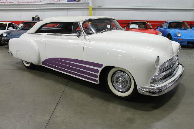 Chevrolet Classic 1951 photo 11