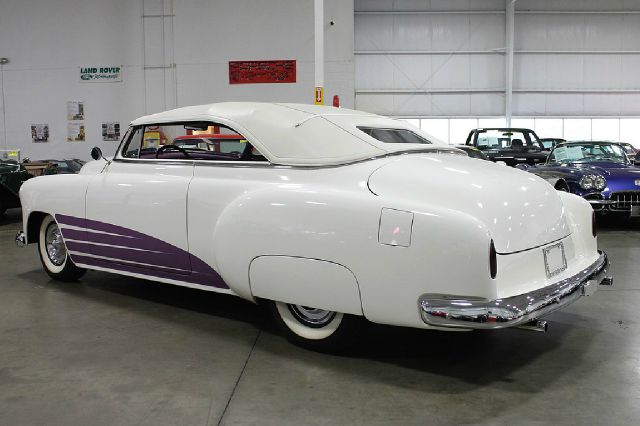 Chevrolet Classic 1951 photo 15