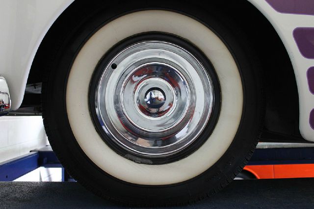 Chevrolet Classic 1951 photo 41