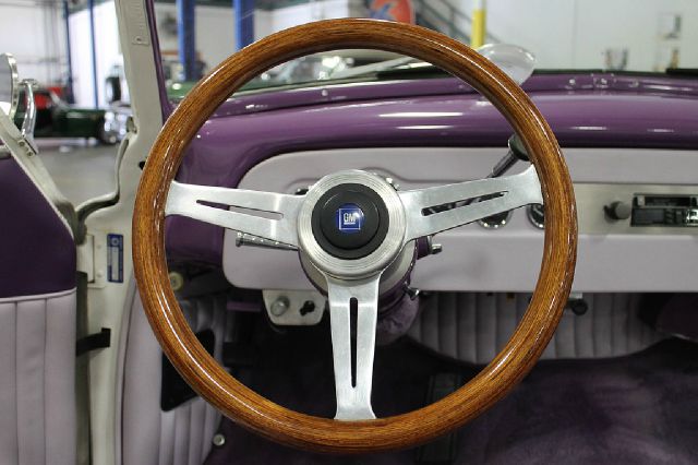 Chevrolet Classic 1951 photo 56