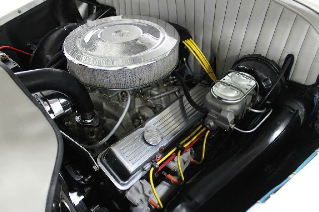 Chevrolet Classic 1951 photo 6