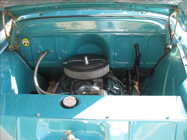 Chevrolet Classic 1955 photo 2