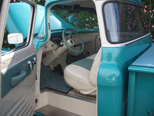 Chevrolet Classic 1955 photo 4