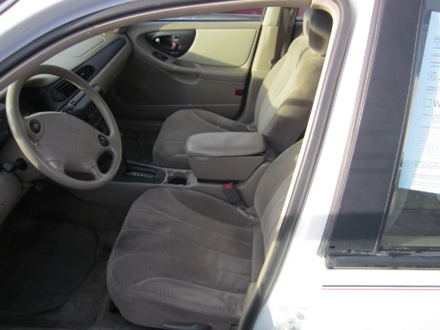 Chevrolet Classic Touring 4WD Sedan