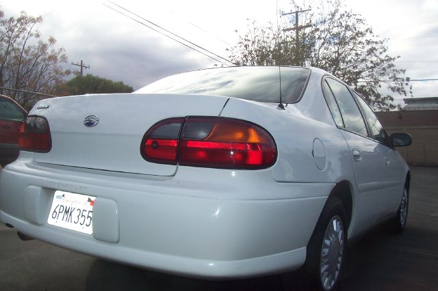 Chevrolet Classic 2004 photo 2