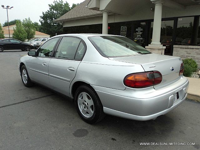 Chevrolet Classic Touring 4WD Sedan