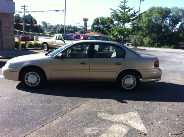 Chevrolet Classic 2004 photo 1