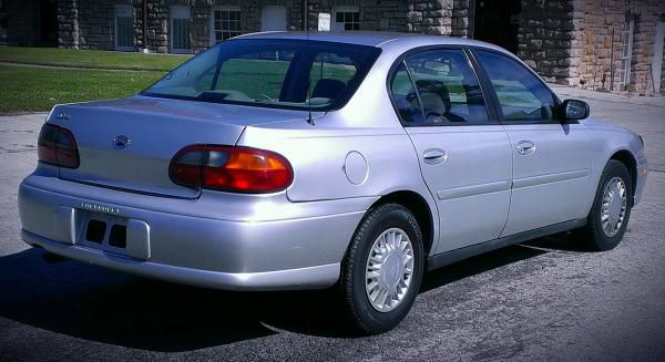 Chevrolet Classic 2004 photo 3