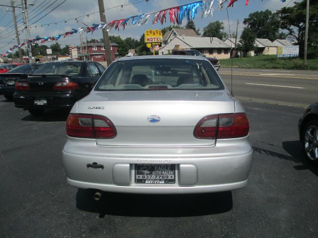 Chevrolet Classic 2004 photo 1