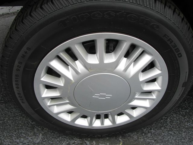 Chevrolet Classic 2004 photo 1