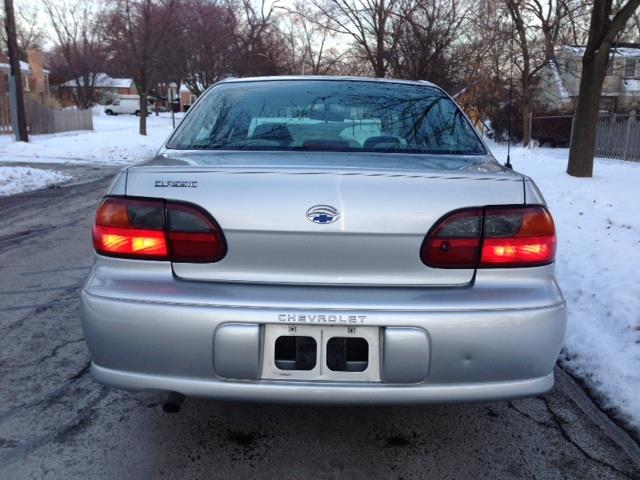 Chevrolet Classic Touring 4WD Sedan