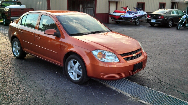 Chevrolet Cobalt 2005 photo 2