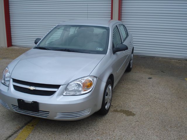 Chevrolet Cobalt 2005 photo 2