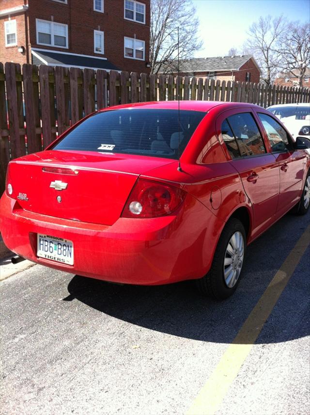 Chevrolet Cobalt 2005 photo 2