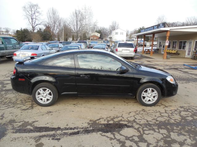 Chevrolet Cobalt 2005 photo 2