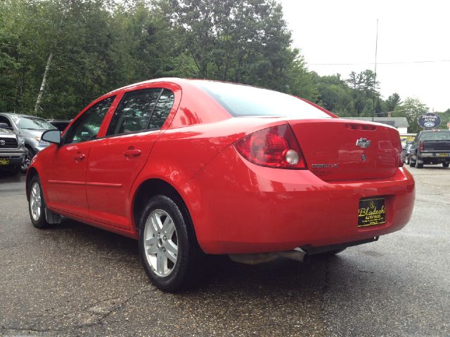 Chevrolet Cobalt 2005 photo 2
