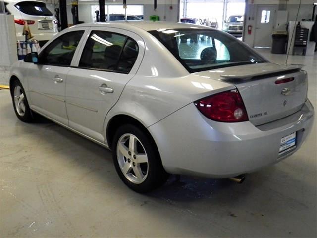 Chevrolet Cobalt 2005 photo 3
