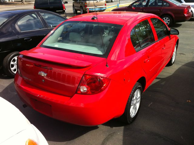 Chevrolet Cobalt 3.2 Sedan 4dr Sedan