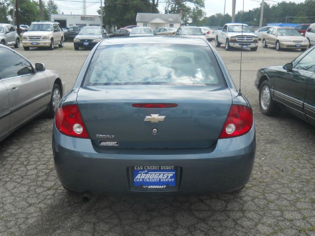 Chevrolet Cobalt 2005 photo 3