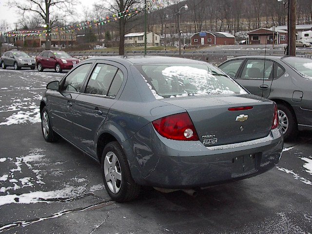 Chevrolet Cobalt 2005 photo 3