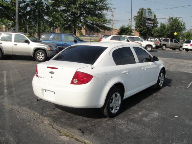Chevrolet Cobalt 2006 photo 2
