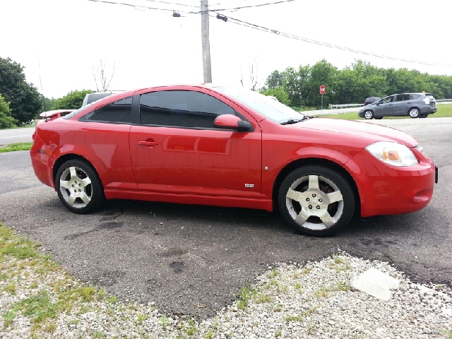 Chevrolet Cobalt 4WD 4dr V6 5-spd AT Coupe