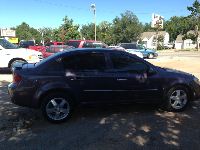 Chevrolet Cobalt 2006 photo 2