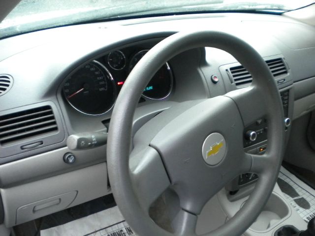 Chevrolet Cobalt 2006 photo 2