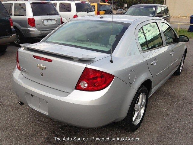 Chevrolet Cobalt 2006 photo 2