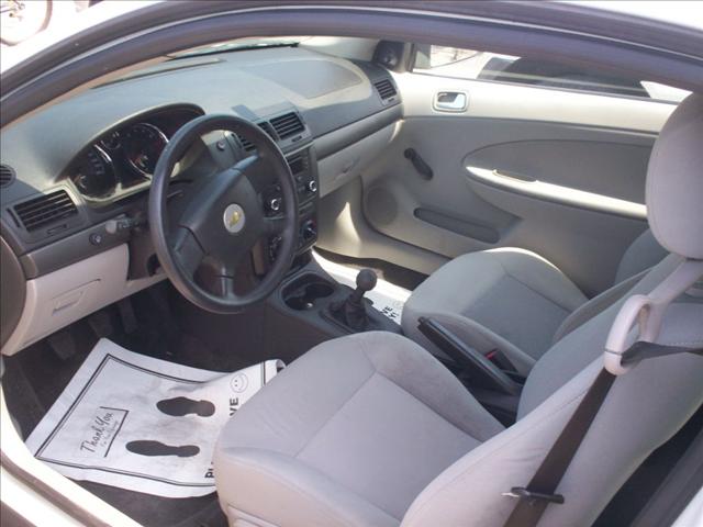 Chevrolet Cobalt 2006 photo 2