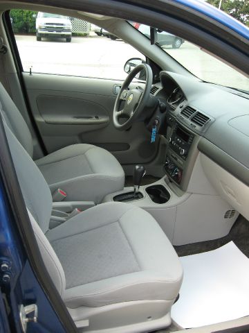 Chevrolet Cobalt 3.2 Sedan 4dr Sedan