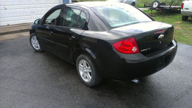 Chevrolet Cobalt 2006 photo 2