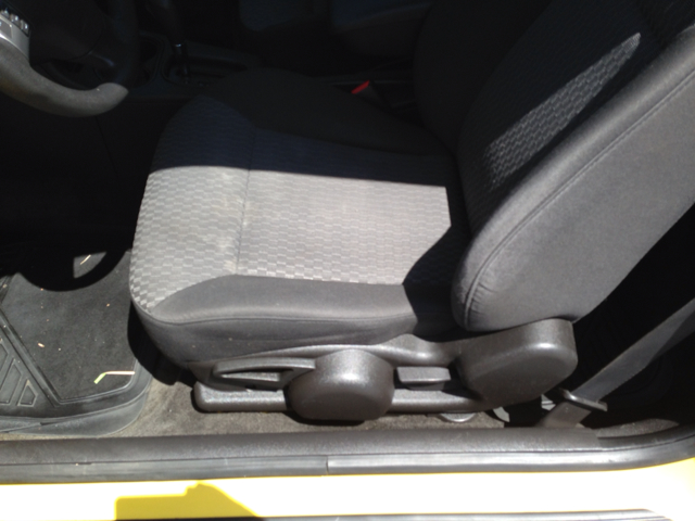 Chevrolet Cobalt 216 Coupe