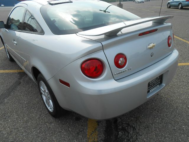 Chevrolet Cobalt 216 Coupe