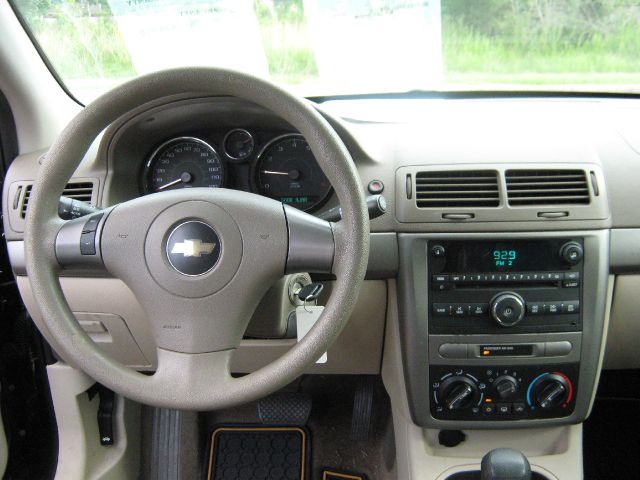 Chevrolet Cobalt 3.2 Sedan 4dr Sedan