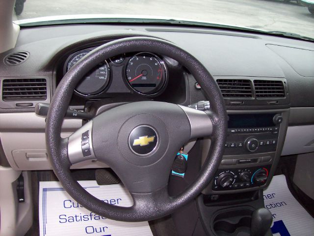 Chevrolet Cobalt 2008 photo 4