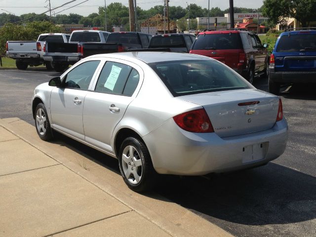 Chevrolet Cobalt 3.2 Sedan 4dr Sedan