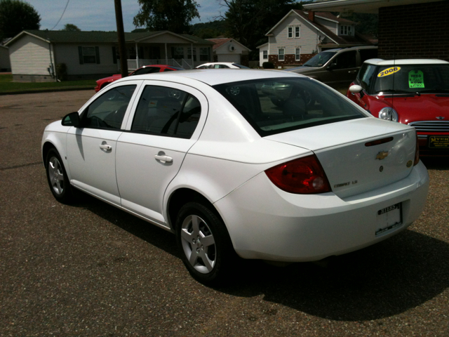 Chevrolet Cobalt 3.2 Sedan 4dr Sedan