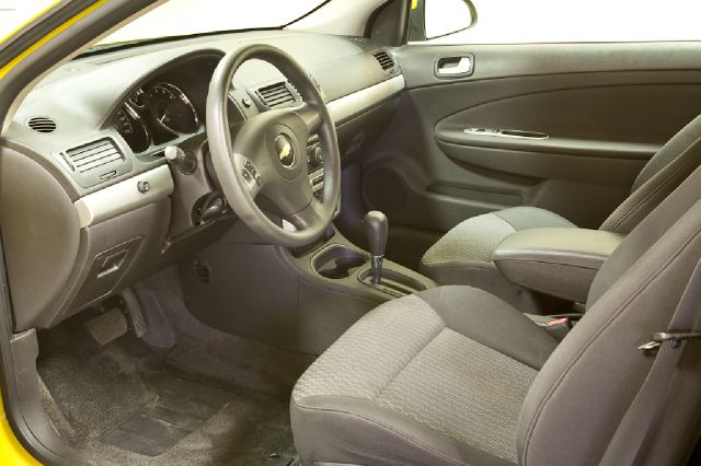 Chevrolet Cobalt 2008 photo 3