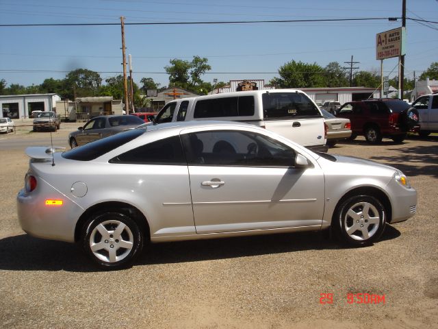 Chevrolet Cobalt 216 Coupe