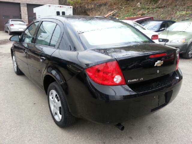 Chevrolet Cobalt 2008 photo 3