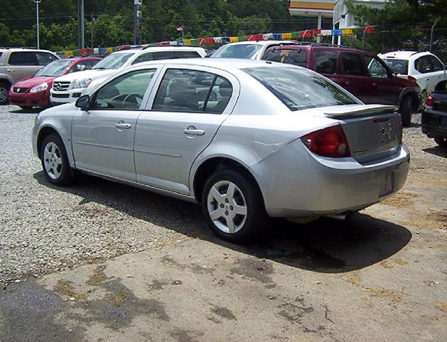 Chevrolet Cobalt 2008 photo 4