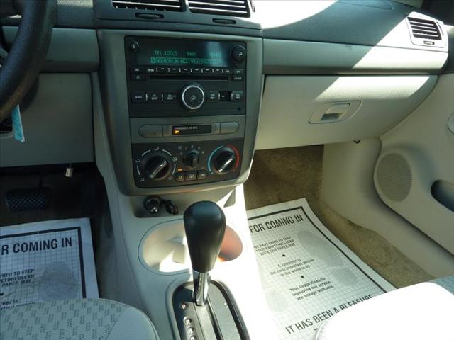 Chevrolet Cobalt 2008 photo 3