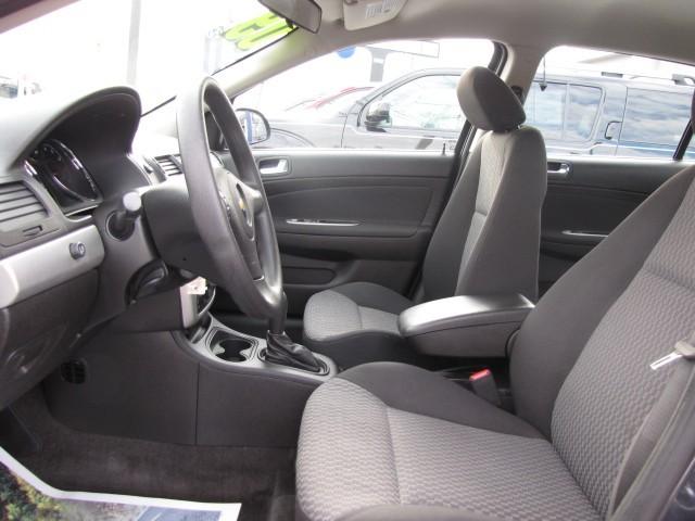 Chevrolet Cobalt 2009 photo 3