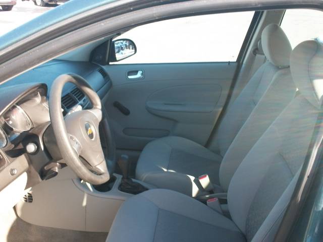 Chevrolet Cobalt 2009 photo 3