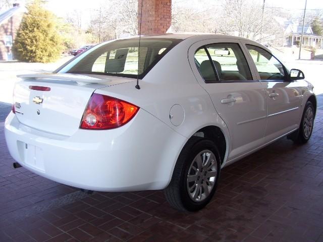 Chevrolet Cobalt 2009 photo 2