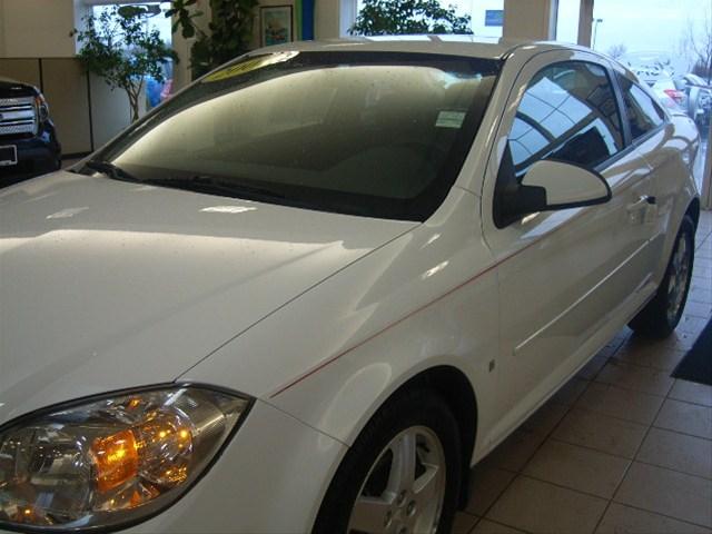 Chevrolet Cobalt 2009 photo 2